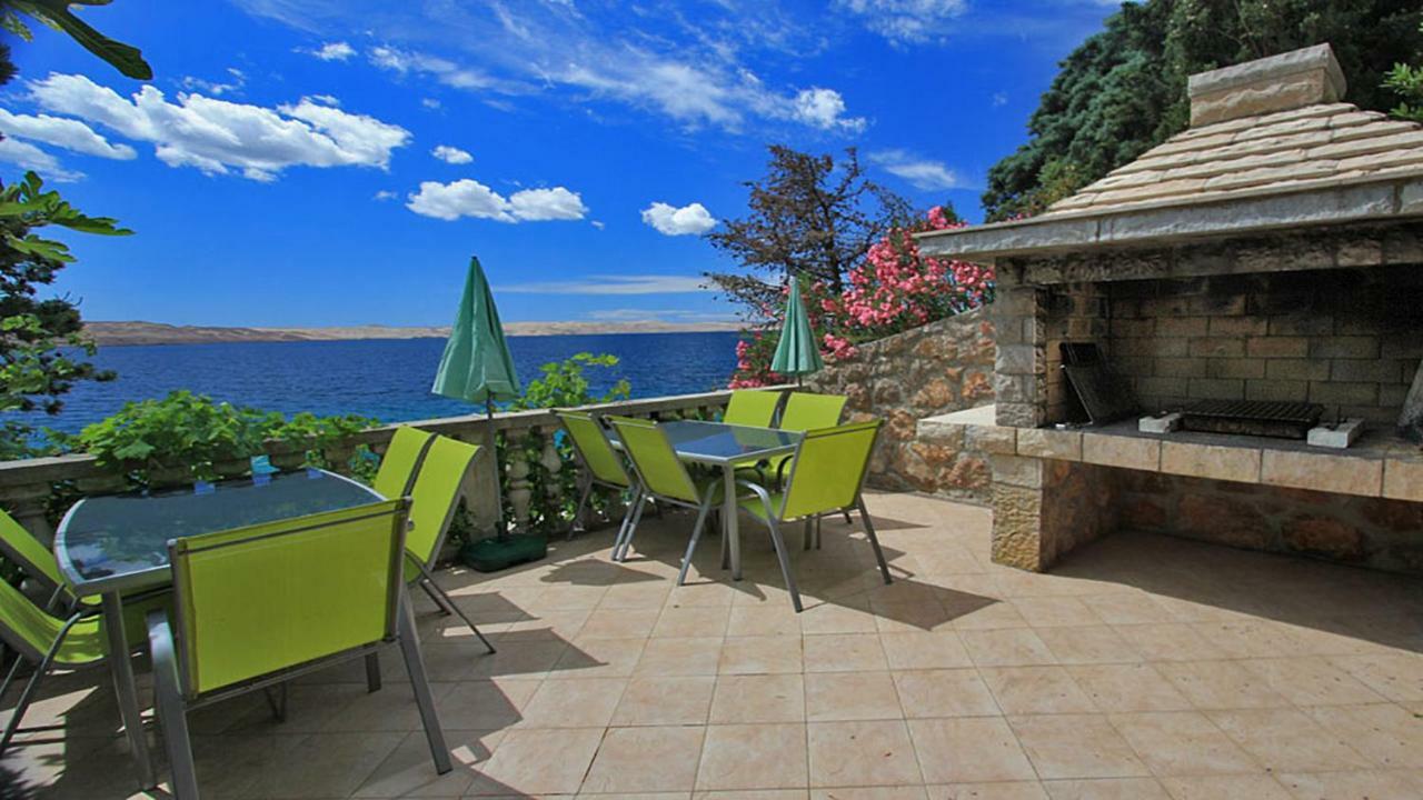 Beachfront Apartments Carlo Karlobag Exterior foto