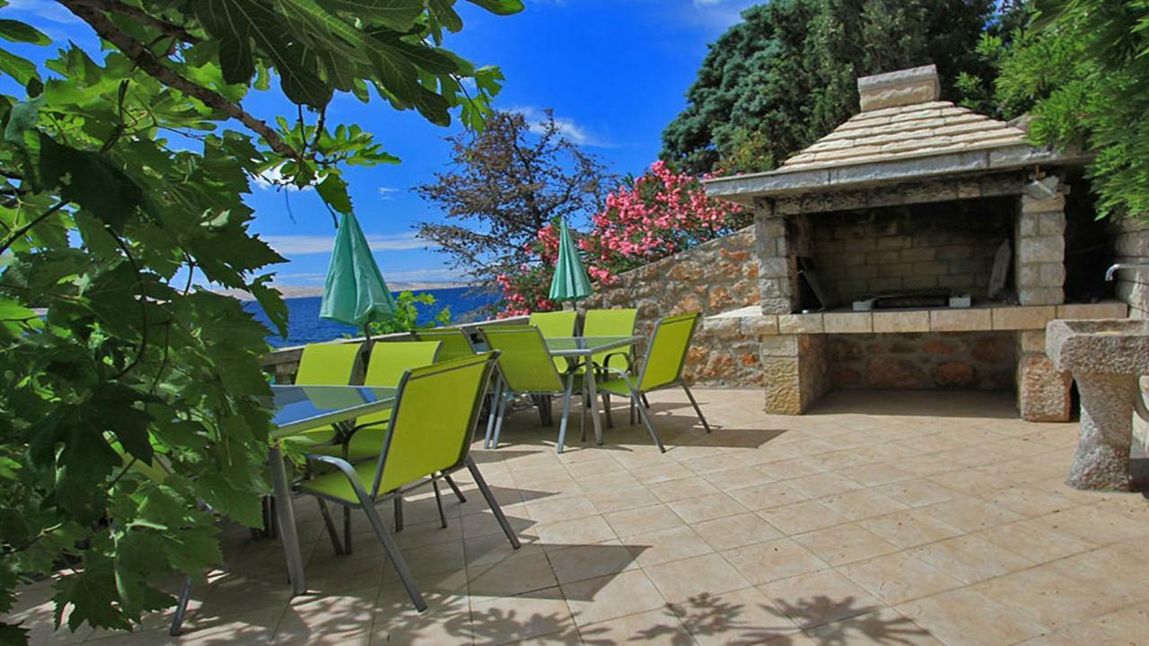 Beachfront Apartments Carlo Karlobag Exterior foto